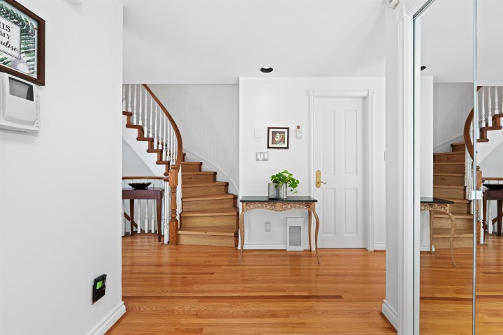 Photo 8 at 102 - 2128 W 43rd Avenue, Kerrisdale, Vancouver West