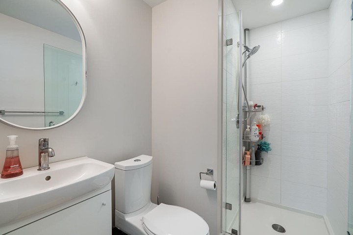 Photo 12 at 5 - 531 E 16th Avenue, Mount Pleasant VE, Vancouver East