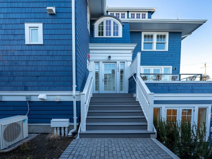 Photo 2 at 7303 Hudson Street, South Granville, Vancouver West