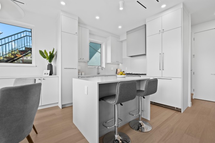 Photo 12 at 2 - 2253 Grant Street, Grandview Woodland, Vancouver East