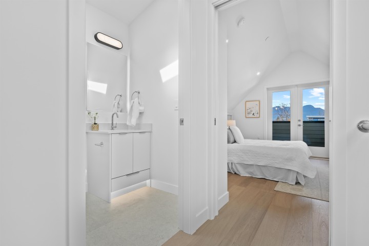 Photo 26 at 2 - 2253 Grant Street, Grandview Woodland, Vancouver East