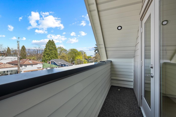 Photo 32 at 2 - 2253 Grant Street, Grandview Woodland, Vancouver East