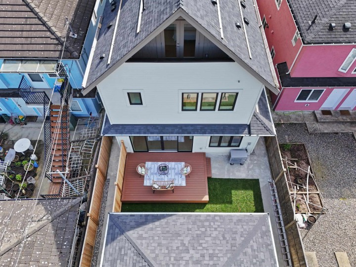 Photo 38 at 2 - 2253 Grant Street, Grandview Woodland, Vancouver East