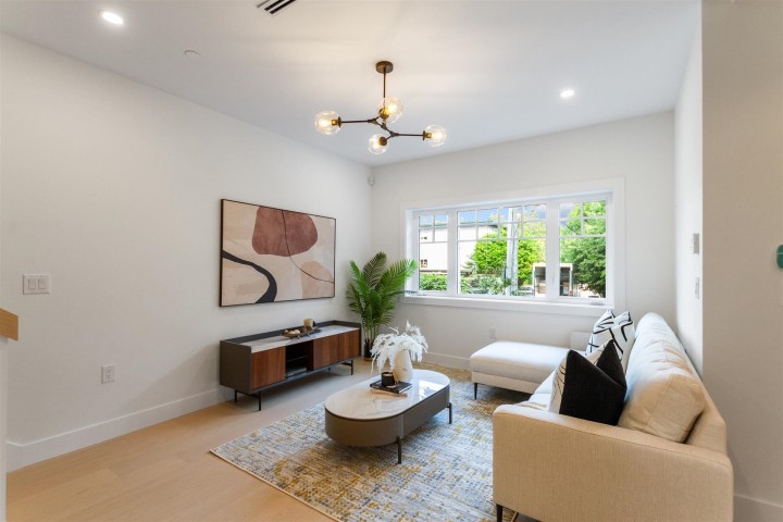 Photo 2 at 1922 William Street, Grandview Woodland, Vancouver East