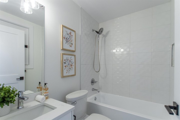 Photo 13 at 1922 William Street, Grandview Woodland, Vancouver East