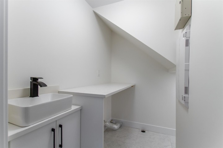 Photo 11 at 1922 William Street, Grandview Woodland, Vancouver East