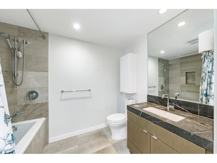 Photo 19 at 1401 - 112 E 13th Street, Central Lonsdale, North Vancouver