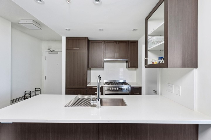 Photo 6 at 2902 - 5515 Boundary Road, Collingwood VE, Vancouver East