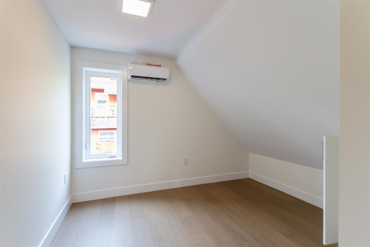 Photo 10 at 1926 William Street, Grandview Woodland, Vancouver East