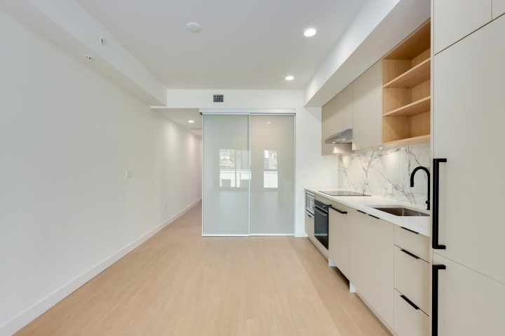 Photo 6 at 564 - 422 E 3rd Street, Lower Lonsdale, North Vancouver