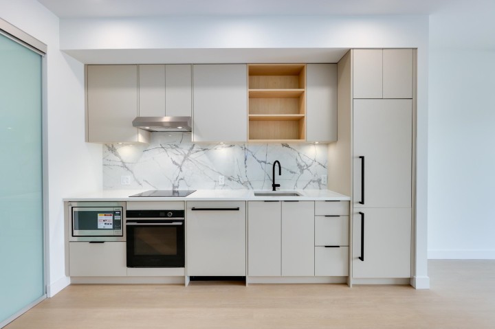 Photo 3 at 564 - 422 E 3rd Street, Lower Lonsdale, North Vancouver