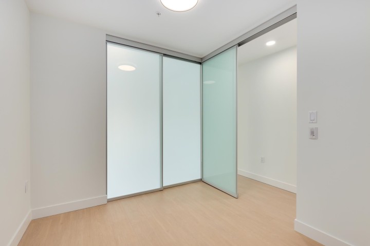 Photo 11 at 564 - 422 E 3rd Street, Lower Lonsdale, North Vancouver