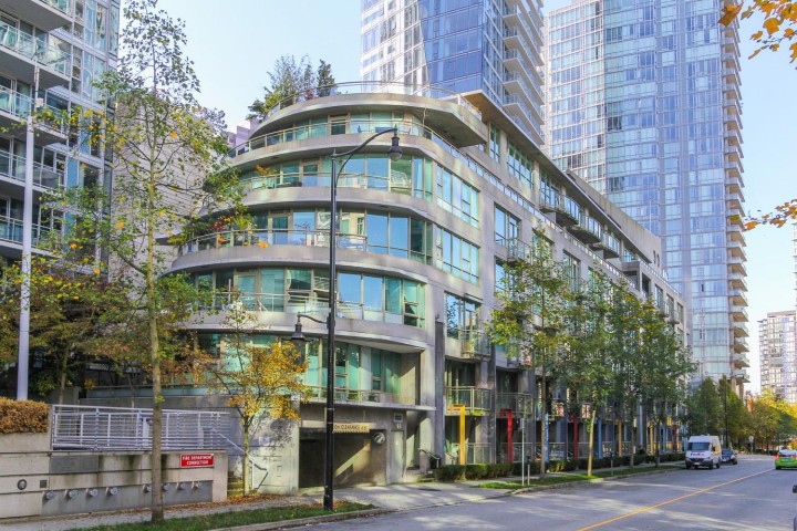 Photo 1 at 1432 W Hastings Street, Coal Harbour, Vancouver West