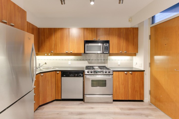 Photo 11 at 1432 W Hastings Street, Coal Harbour, Vancouver West