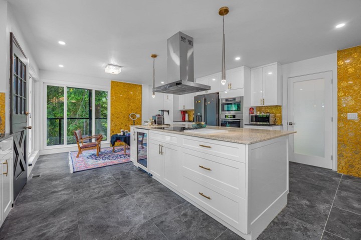 Photo 13 at 4621 Caulfeild Drive, Caulfeild, West Vancouver