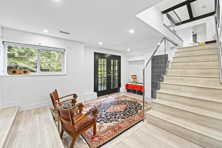 Photo 5 at 4621 Caulfeild Drive, Caulfeild, West Vancouver