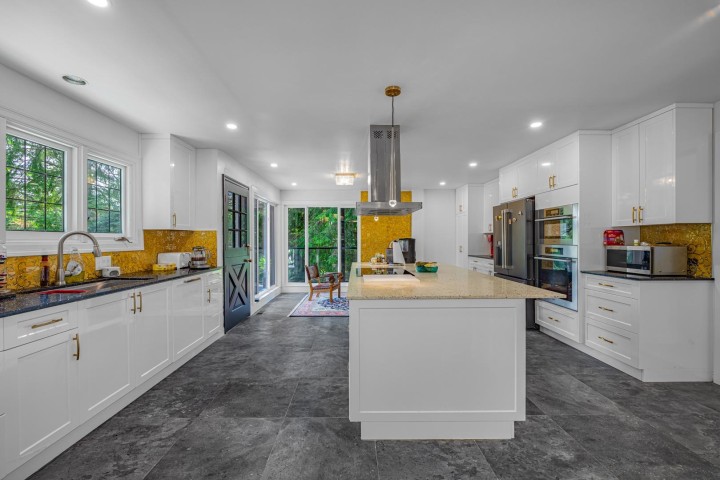 Photo 15 at 4621 Caulfeild Drive, Caulfeild, West Vancouver