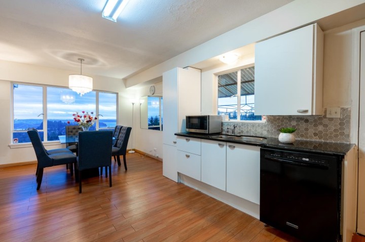 Photo 23 at 797 Eyremount Drive, British Properties, West Vancouver