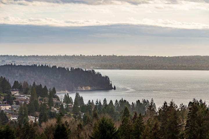 Photo 6 at 797 Eyremount Drive, British Properties, West Vancouver