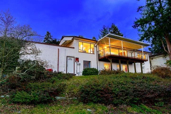 Photo 10 at 797 Eyremount Drive, British Properties, West Vancouver