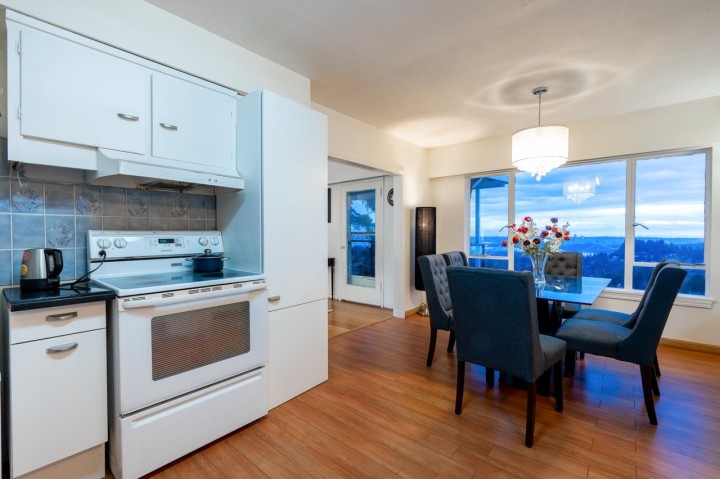 Photo 25 at 797 Eyremount Drive, British Properties, West Vancouver