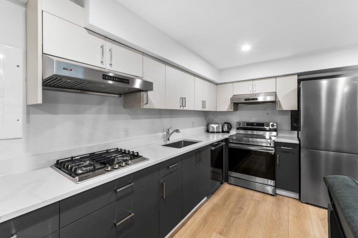 Photo 17 at 5670 Kullahun Drive, University VW, Vancouver West