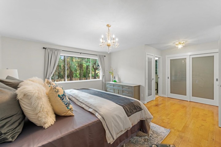 Photo 10 at 5670 Kullahun Drive, University VW, Vancouver West