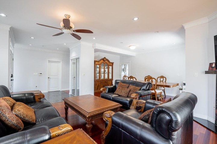 Photo 6 at 1306 E 60 Avenue, South Vancouver, Vancouver East