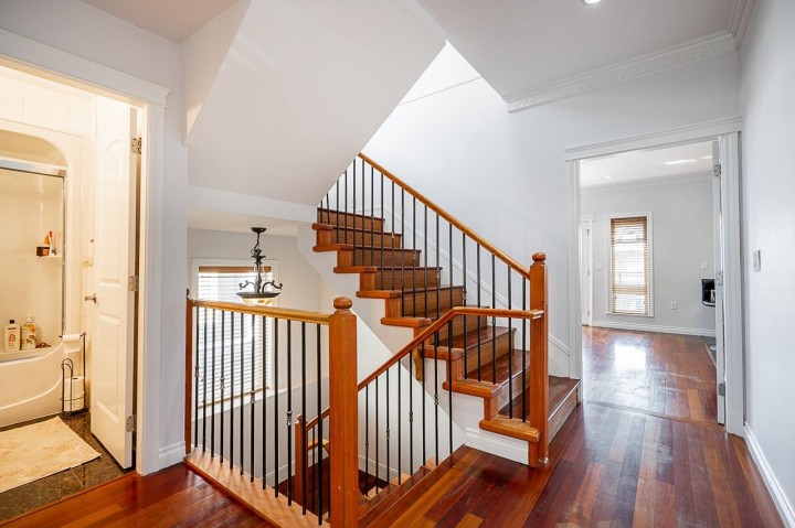 Photo 17 at 1306 E 60 Avenue, South Vancouver, Vancouver East