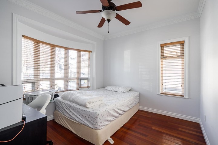 Photo 15 at 1306 E 60 Avenue, South Vancouver, Vancouver East