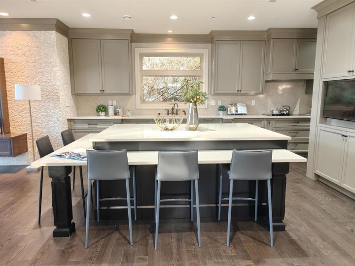 Photo 6 at 2566 Marine Drive, Dundarave, West Vancouver