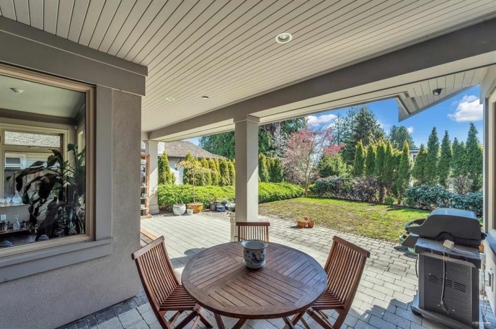 Photo 17 at 2566 Marine Drive, Dundarave, West Vancouver