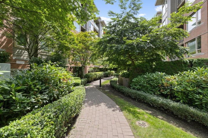 Photo 27 at 304 - 139 W 22nd Street, Central Lonsdale, North Vancouver