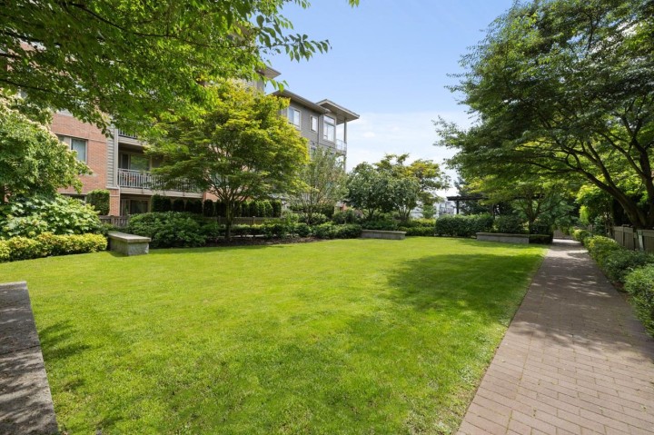 Photo 26 at 304 - 139 W 22nd Street, Central Lonsdale, North Vancouver