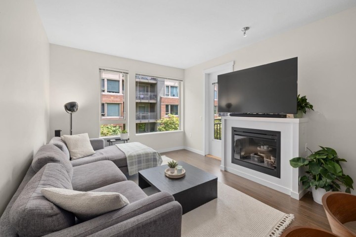 Photo 1 at 304 - 139 W 22nd Street, Central Lonsdale, North Vancouver