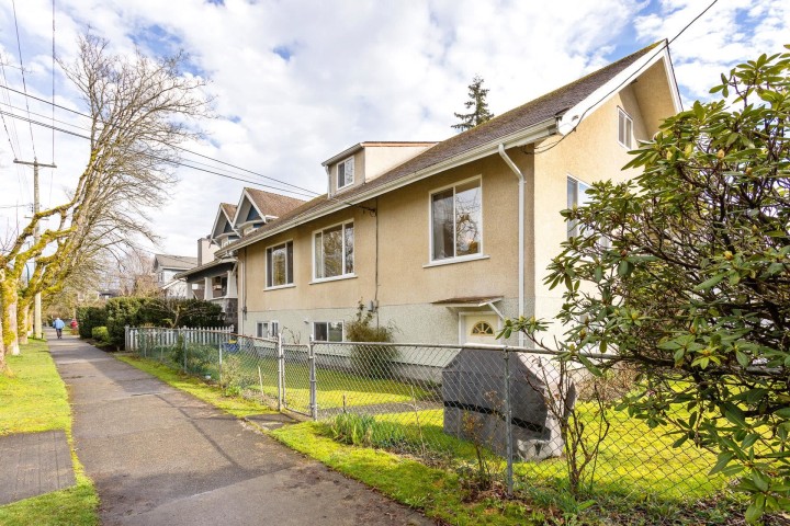 Photo 37 at 2206 Musqueamview Street, Kitsilano, Vancouver West