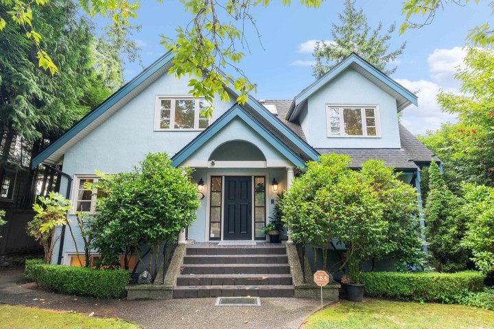 Photo 1 at 3982 W 35th Avenue, Dunbar, Vancouver West