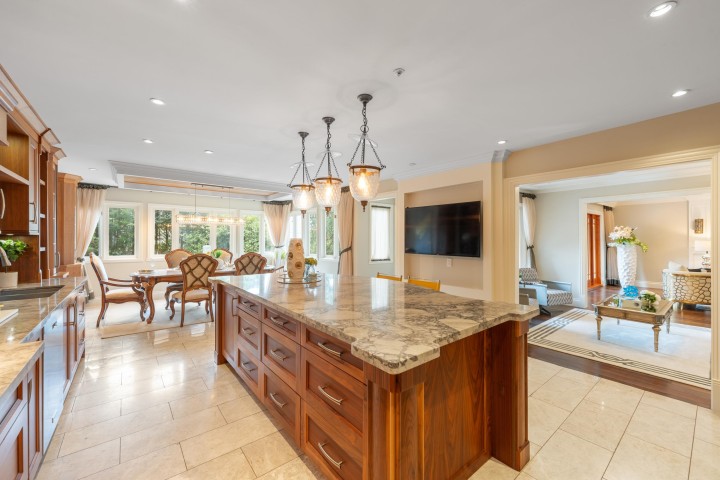 Photo 9 at 3982 W 35th Avenue, Dunbar, Vancouver West