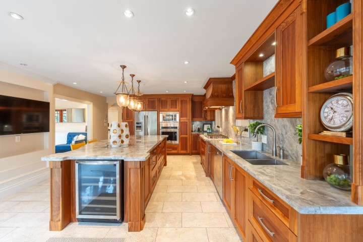 Photo 10 at 3982 W 35th Avenue, Dunbar, Vancouver West