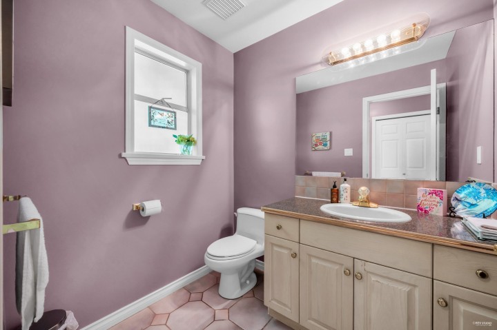 Photo 20 at 3945 Braemar Place, Braemar, North Vancouver