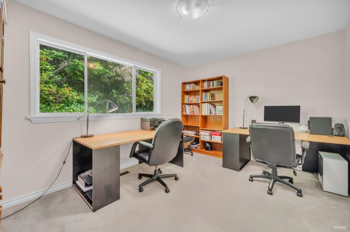 Photo 19 at 3945 Braemar Place, Braemar, North Vancouver