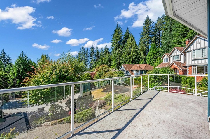 Photo 39 at 3945 Braemar Place, Braemar, North Vancouver