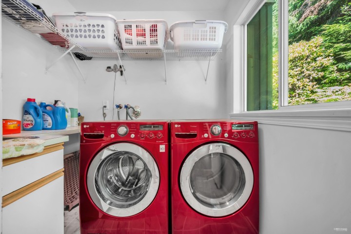 Photo 21 at 3945 Braemar Place, Braemar, North Vancouver