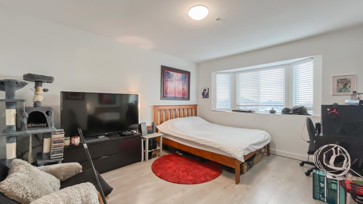 Photo 13 at 736 E 55th Avenue, South Vancouver, Vancouver East