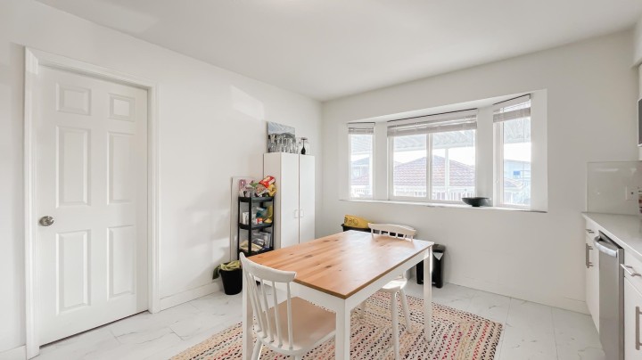 Photo 9 at 736 E 55th Avenue, South Vancouver, Vancouver East