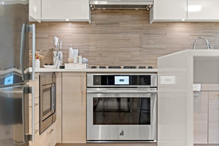 Photo 7 at 508 - 8533 River District Crossing, South Marine, Vancouver East