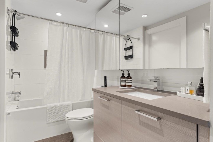 Photo 20 at 508 - 8533 River District Crossing, South Marine, Vancouver East