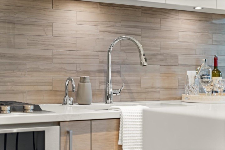 Photo 9 at 508 - 8533 River District Crossing, South Marine, Vancouver East