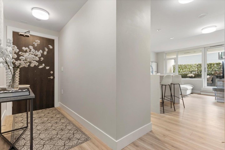 Photo 4 at 508 - 8533 River District Crossing, South Marine, Vancouver East