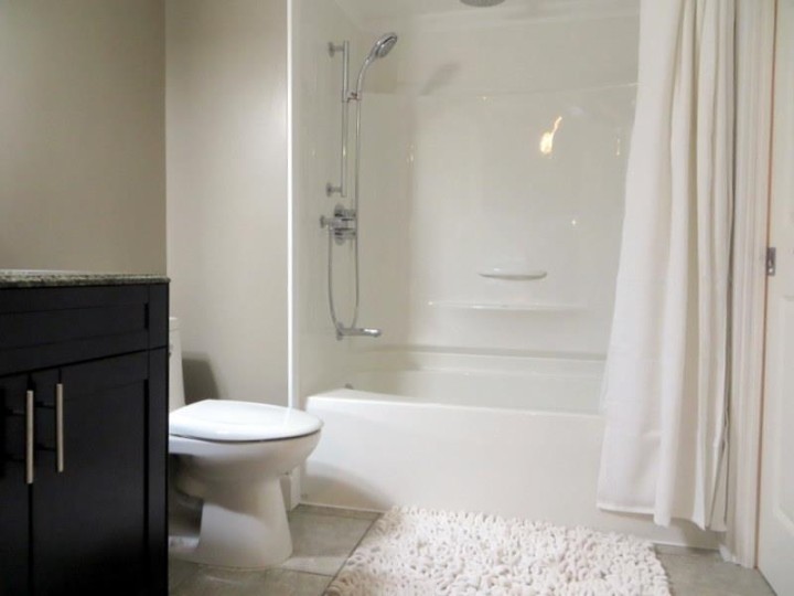 Photo 16 at 203 - 4323 Gallant Avenue, Deep Cove, North Vancouver